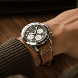 Classic AVI Chronograph 42 Curtiss Warhawk A233802A1L1X1