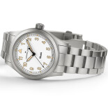 Khaki Field Quartz 38 mm H69401110