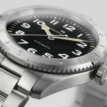 Khaki Field Expedition Auto H70225130