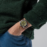 Khaki Field Auto 42 mm H70605560