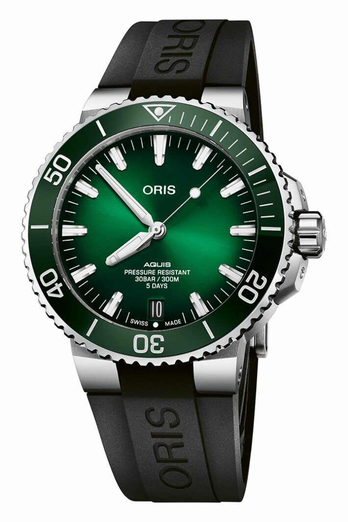 Aquis Date Calibre 400 01400776341570742474EB