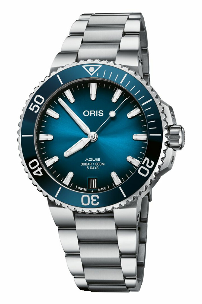 Aquis Date Calibre 400 01400776941350782209PEB