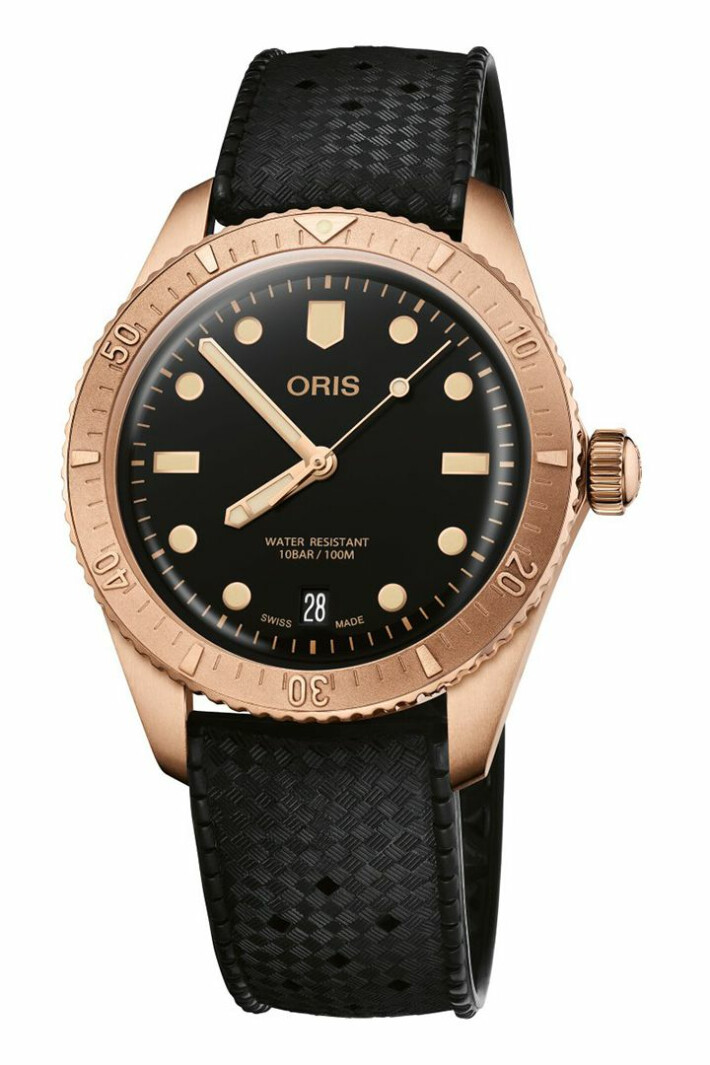 Divers Sixty-Five Date 01733777131540741918BR