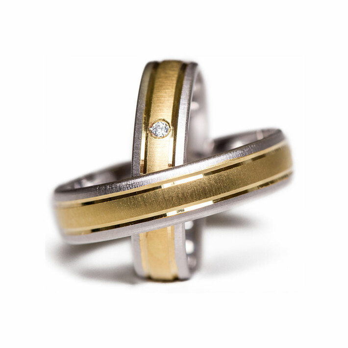 Snubní prsteny 585/1000 z bílého a žlutého zlata se zirkonem nebo diamantem 991SN18