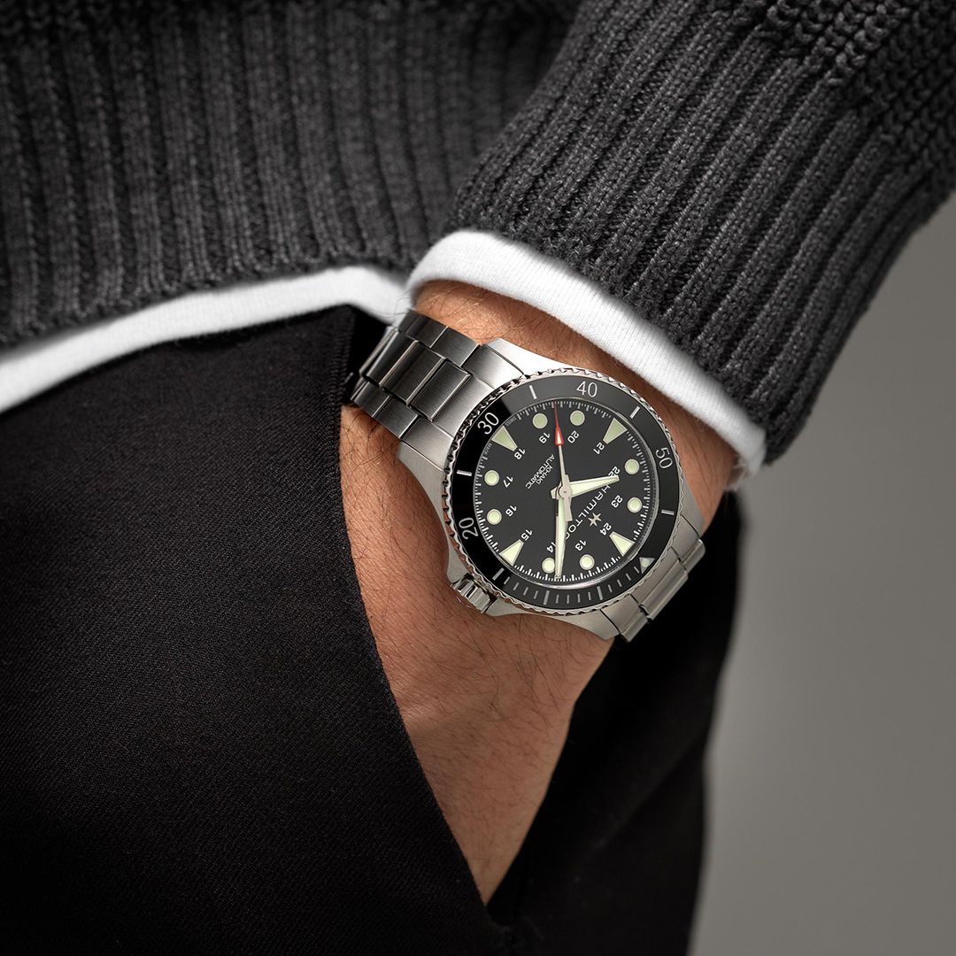 hamilton khaki navy scuba auto day and date